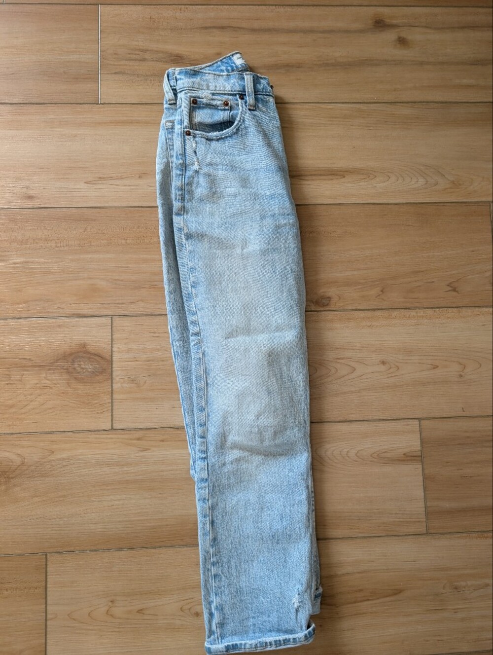 Abercrombie Ultra High Rise 90s Straight Curve Love Jeans